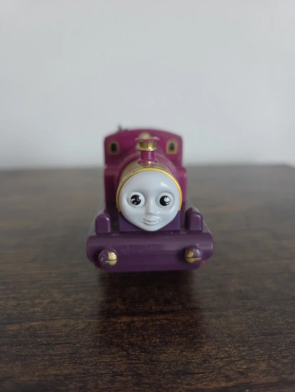Tomy bright pink